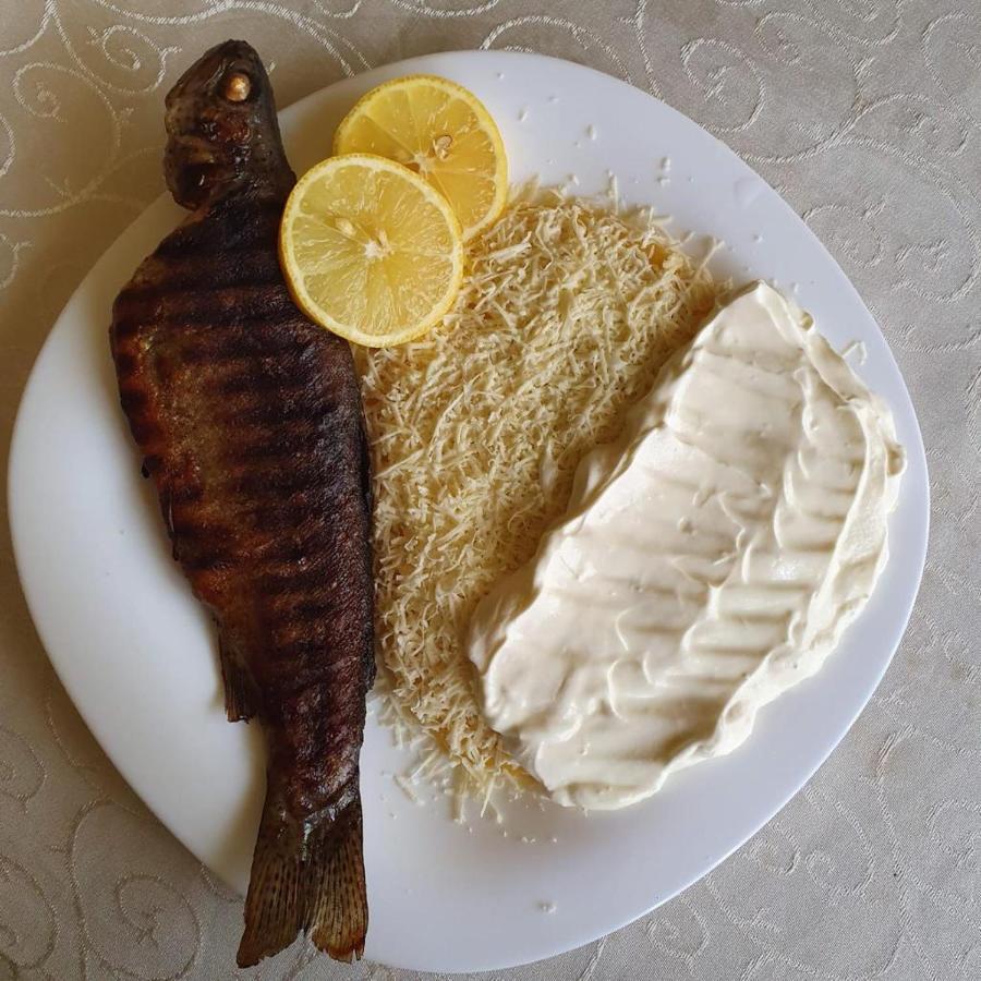 Pensiunea Mirela Pestera Ursilor Chiscau Esterno foto